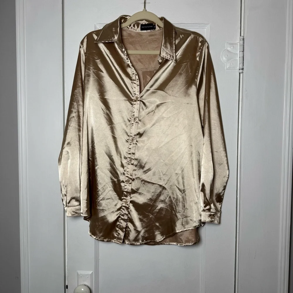PrettyLittleThing Satin Effect Button Down Blouse In Champagne Size Medium - Picture 5 of 14